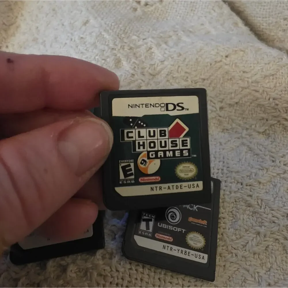 Nintendo DS Club House Games World Series Midnight Playpack Master Of Illusion